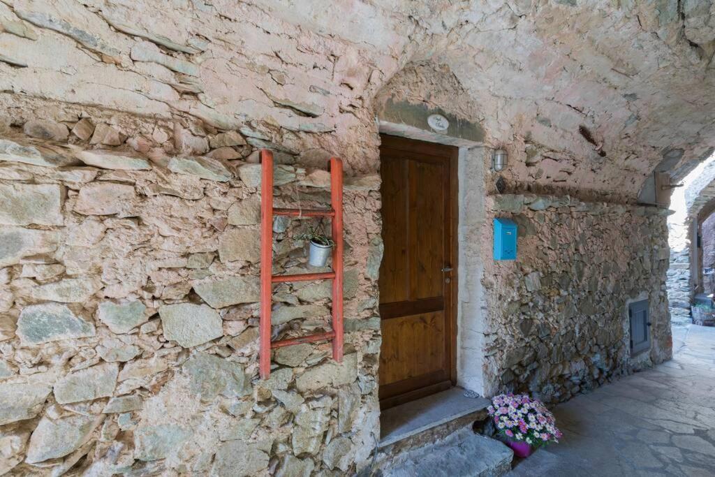 La Casa Di Sandra A Noli Villa Exterior photo